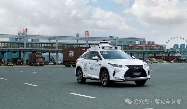 刚刚，彭军楼教主敲钟，「中国版Waymo」率先IPO