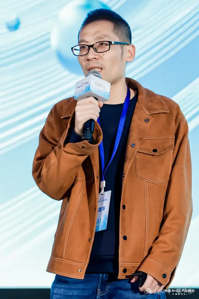DeepSeek引爆「万物皆可AI」时代，20余位大咖分析行业痛点，万字梳理干货在此