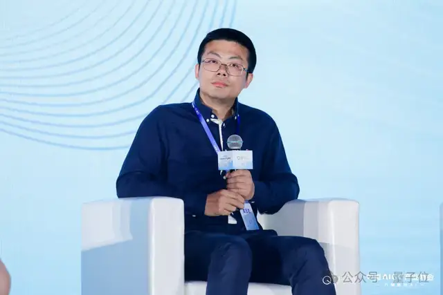 DeepSeek引爆「万物皆可AI」时代，20余位大咖分析行业痛点，万字梳理干货在此